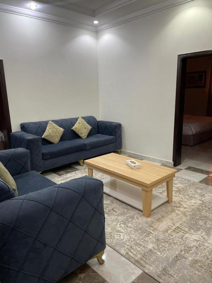 אפרטהוטל אום לאג' Aroos Al Shati Furnished Units מראה חיצוני תמונה